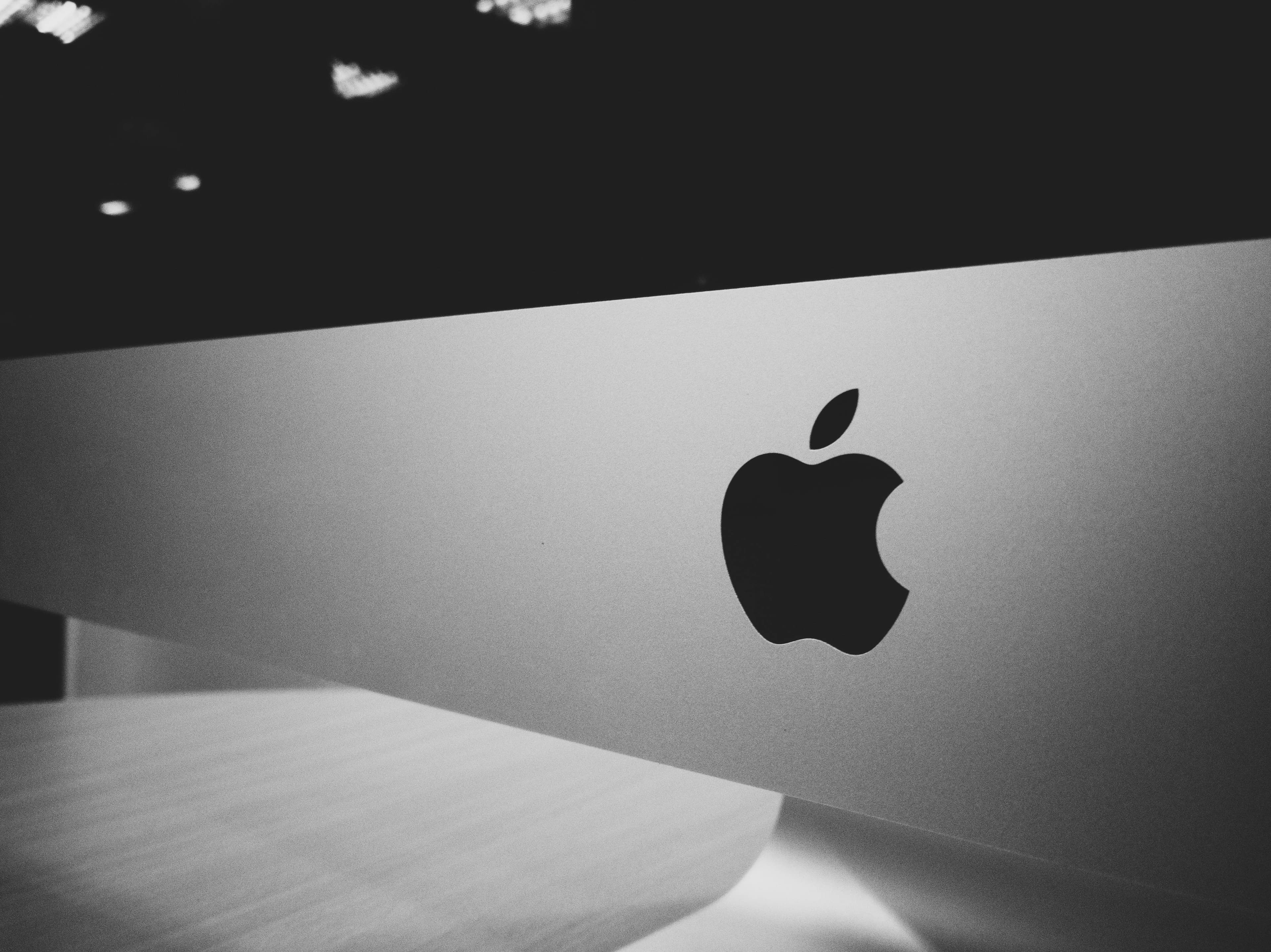Apple Siri New AI App 2026: Kya Siri Banegi ChatGPT Jaisi Smart Assistant?
